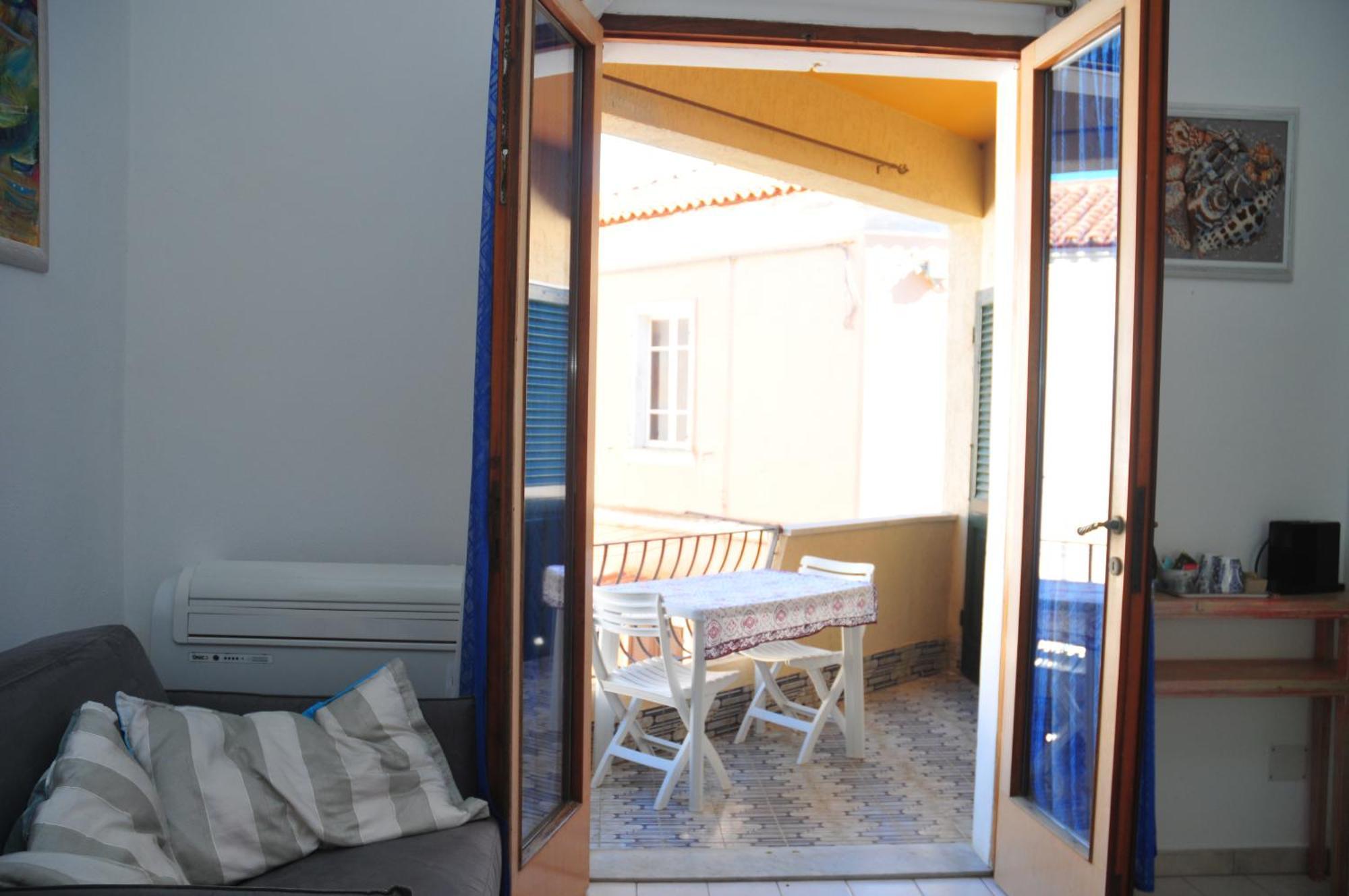 Il Giardino Di Tatiana Rooms & Breakfast La Maddalena  Rum bild